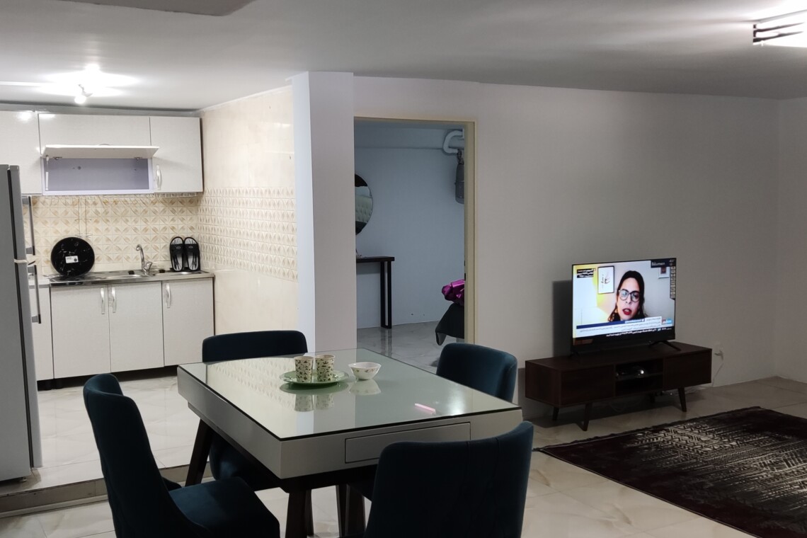سوئیت شهرک غرب کد 0.5